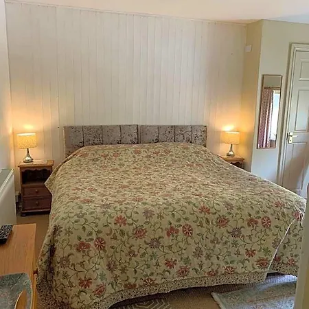 Manor Farm Oda ve Kahvaltı 3*